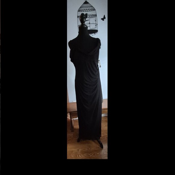 NWT Formal Alex Evenings  Off the Shoulder with Straps Black Gown  (10) - Picture 15 of 15